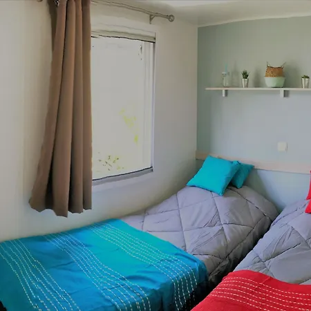 Camping Paradis Le Pearl 4*