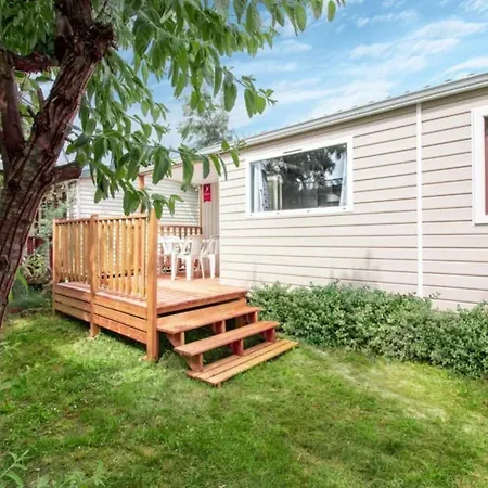 Camping Paradis Le Pearl 4*