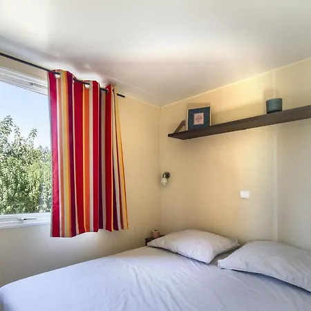 Campeggio Paradis Le Pearl 4*